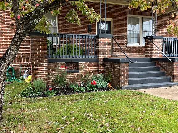 2nd image of 424 Stevens Ave