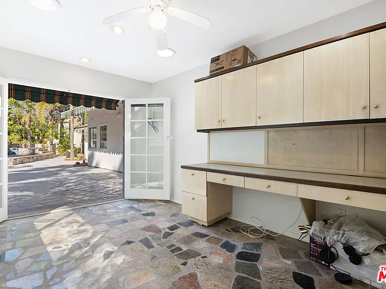 2461 Jupiter Dr — Photo 26