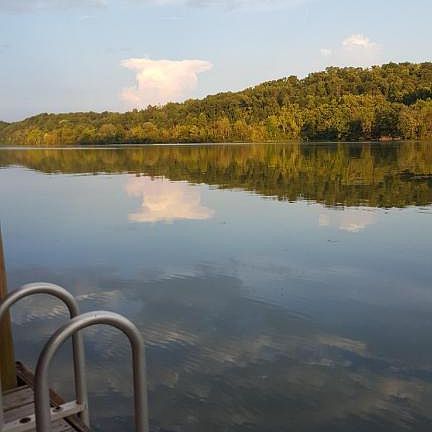 3rd image of Lakecrest Dr