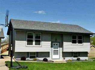 1512 W Detroit Ave, Indianola, IA 50125