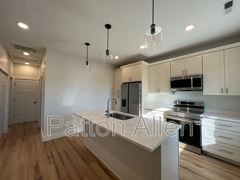 25 Nevada Ave #201 — Photo 8