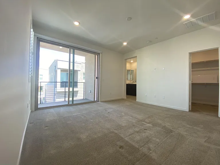 169 Cadence — Photo 16