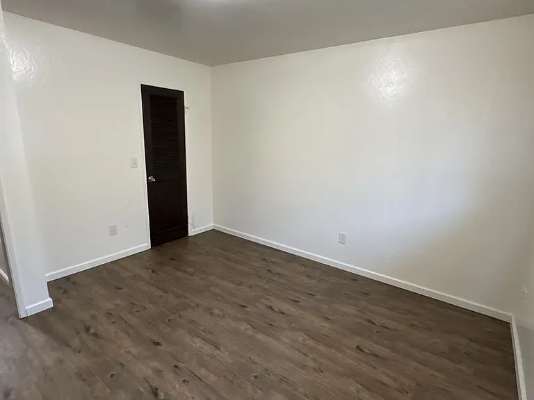3501 W Colonial Ave #A-D — Photo 7