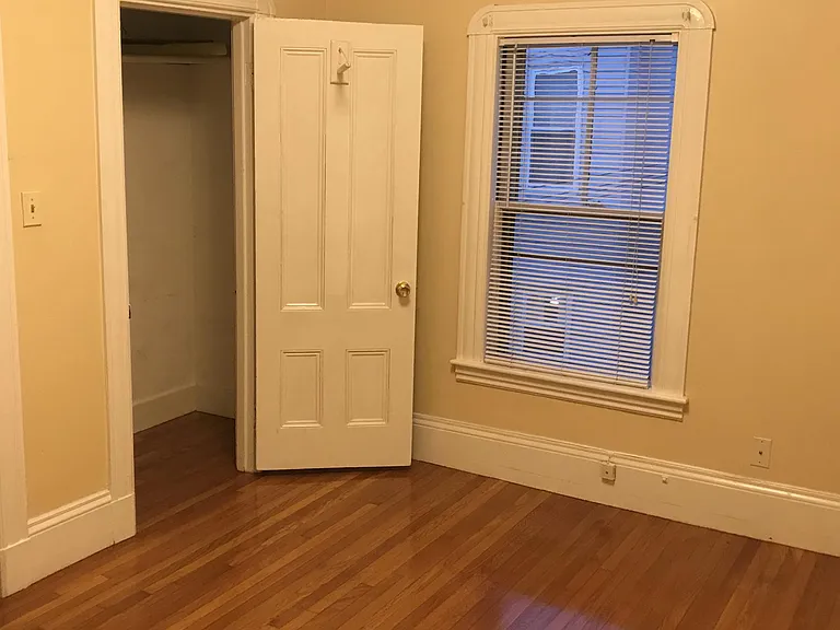 35 Mount Vernon St #2 — Photo 10