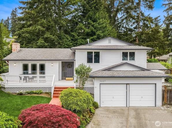 3227 171st Avenue NE, Bellevue, WA 98008