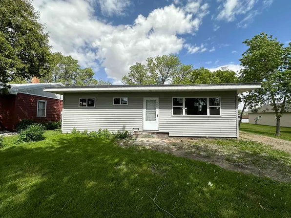 104 High St, Drake, ND 58736