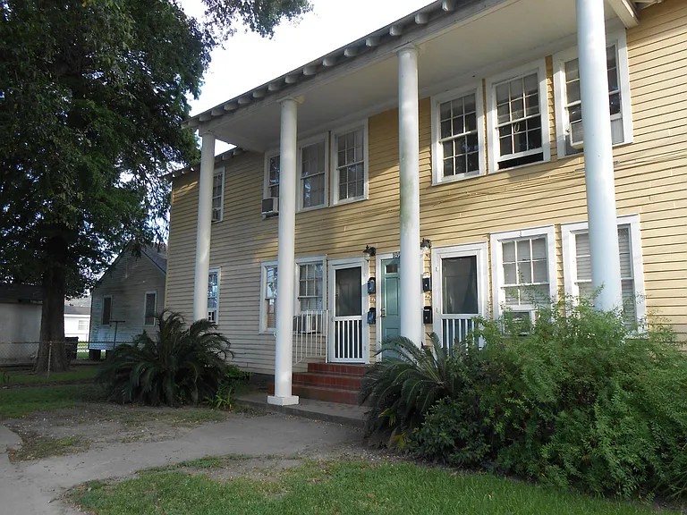 1821 Opelousas Ave #B — Photo 1