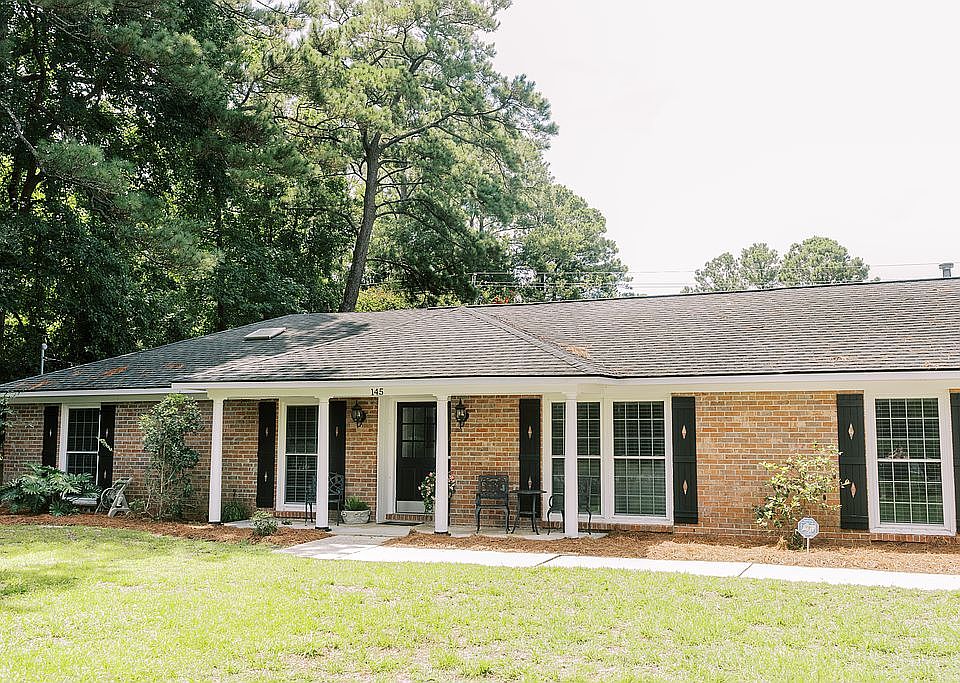 1st image of 145 Hopecrest Ave