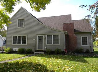 214 Snow St, Chadwick, IL 61014