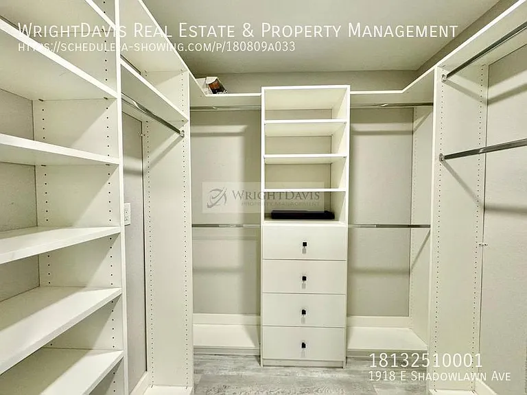 1918 E Shadowlawn Ave — Photo 15