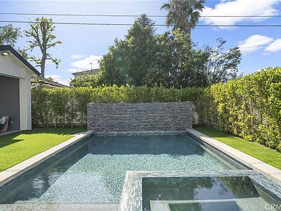 5th image of 4765 Lemona Ave