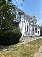 34 Penn St — Photo 23