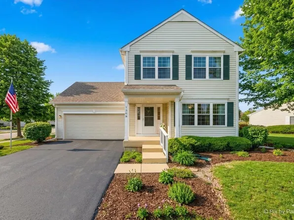 1368 Chestnut Ln, Yorkville, IL 60560