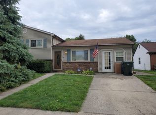 5917 Starcrest Dr, Galloway, OH