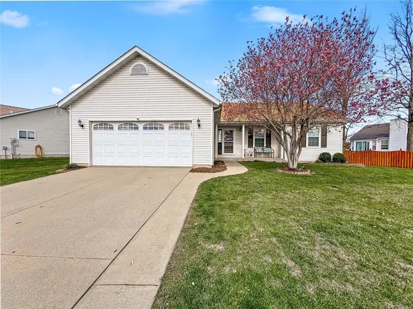 2833 Robert Dr, Columbia, IL 62236