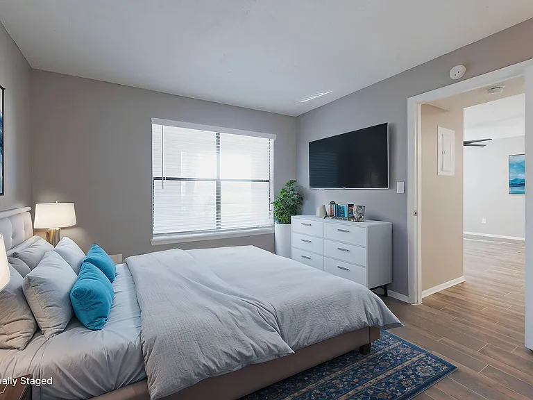 Windrift Apartment Homes — Photo 4