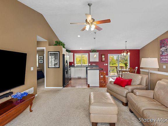 4th image of 1489 Smith Farms Ct SE