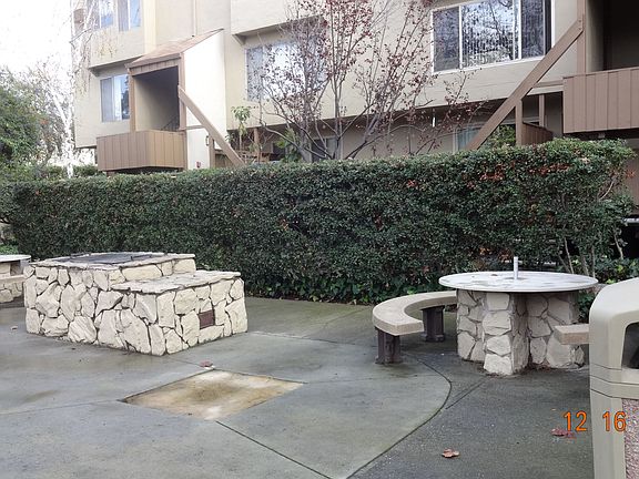 5th image of 340 Auburn Way APT 5