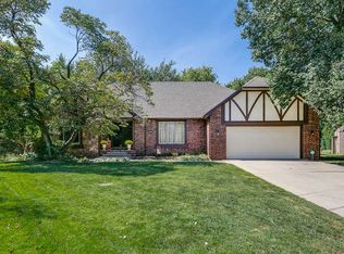 1341 N Cardington Ct, Wichita, KS 67212