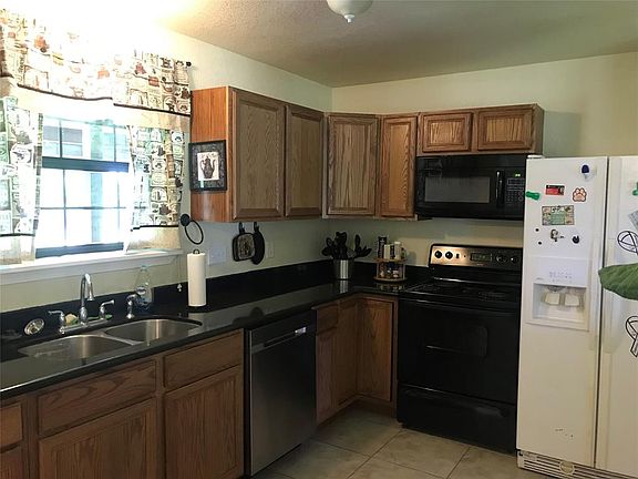 4th image of 4026 Avenue J