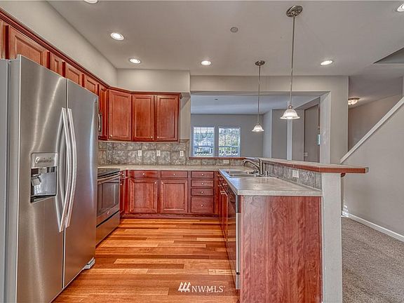 5th image of 2552 McNeil St #D4