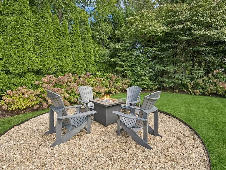 6 Esterbrook Rd — Photo 3