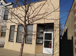 5652 W Grand Ave, Chicago, IL 60639