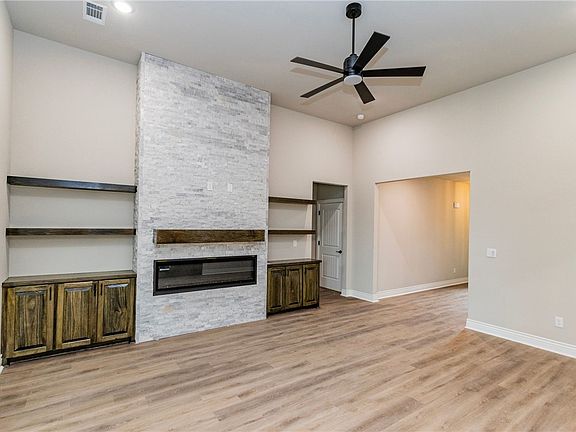2nd image of 6605 Basswood