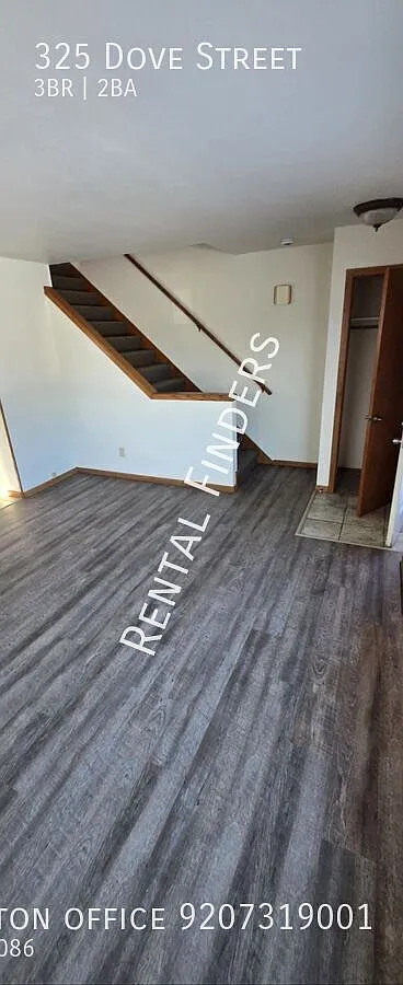 3 bed, 1.5 bath, $1,295 — Photo 3