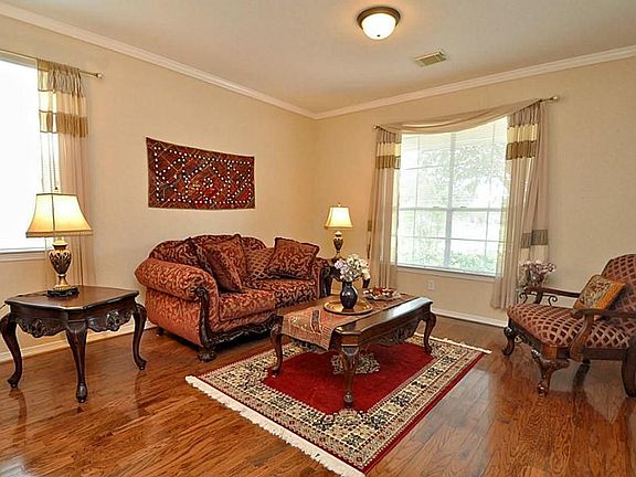 5th image of 1227 Lexington Green Dr