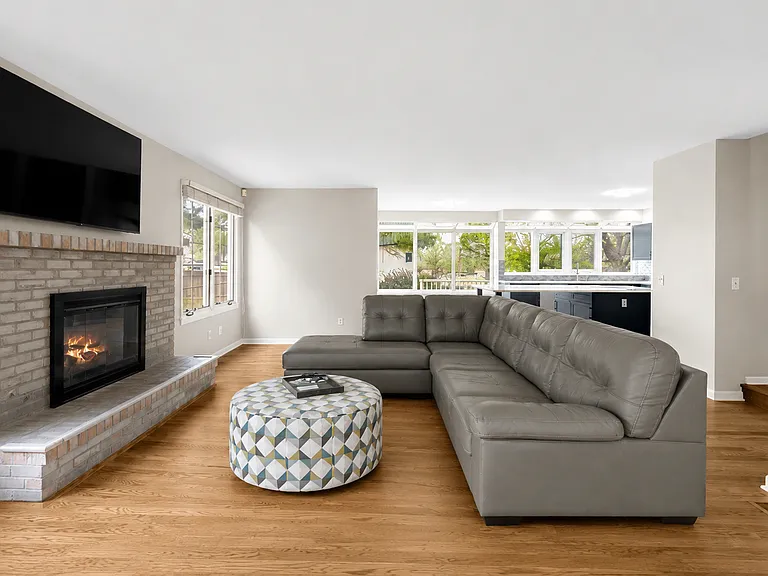 3205 S Tulare Ct — Photo 8