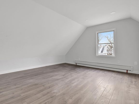2nd image of 115 Washington St Floor 3