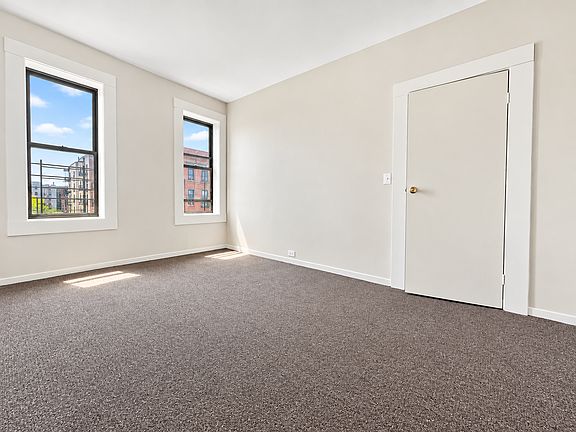 4th image of 882 Bryant Ave APT 3F