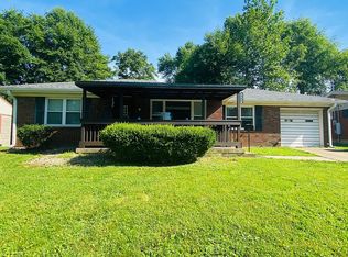 561 Foothill Rd, Sellersburg, IN 47172