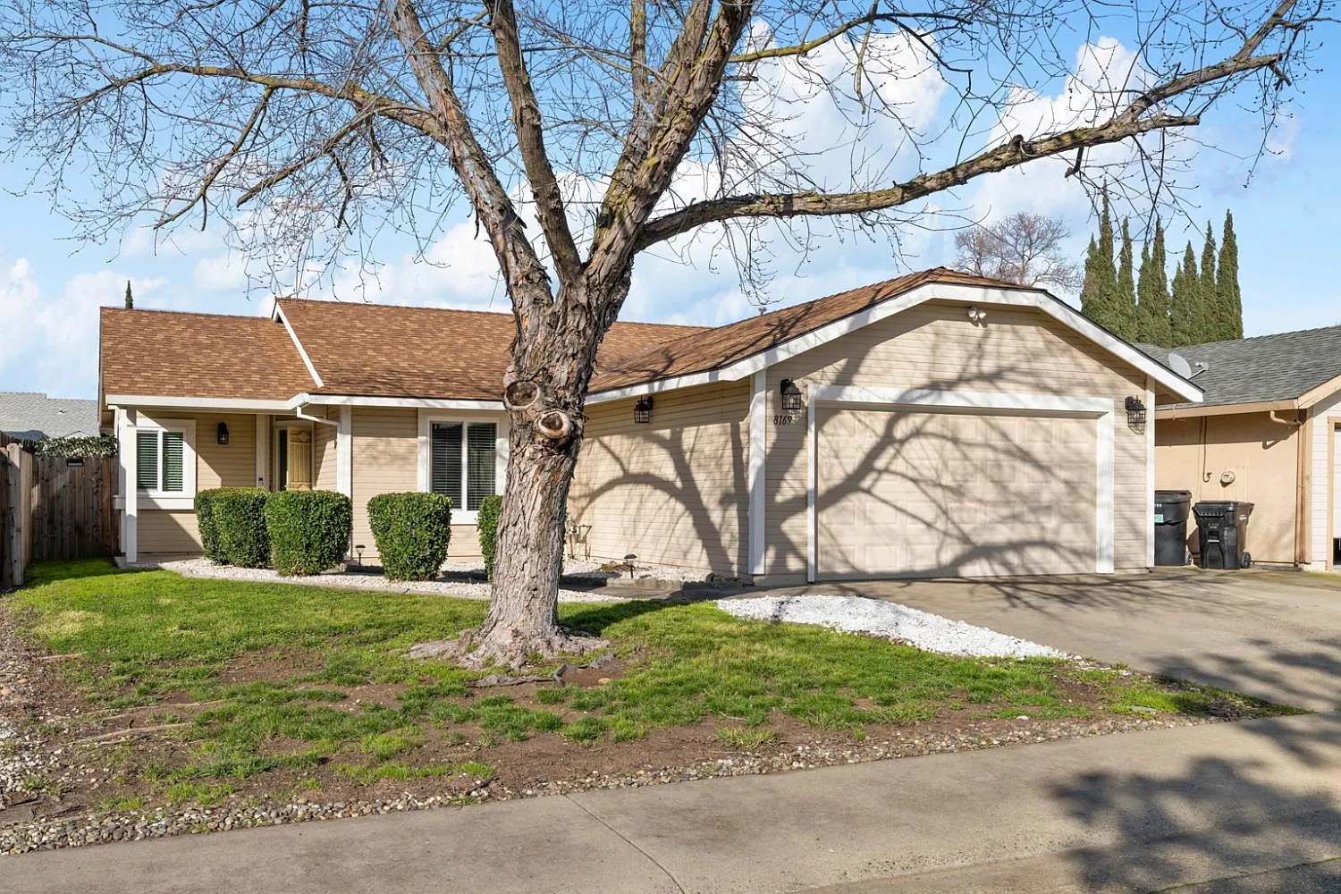8169 Scenic Hills Way photo 1