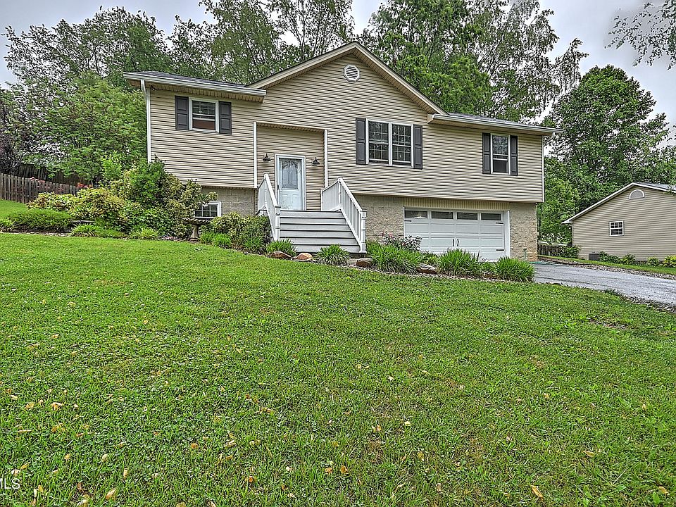 1st image of 1010 Vance Dr