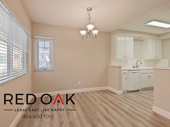 5th image of 205 7th St APT D