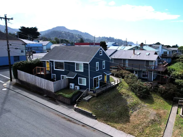 29840 Mary St, Gold Beach, OR 97444