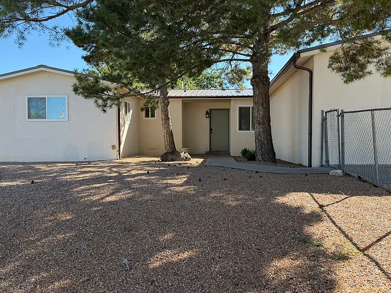 2884 Calle De Pinos Altos — Photo 24