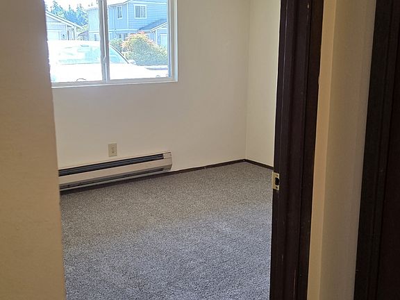 2nd image of 17820 Smokey Point Blvd APT 3