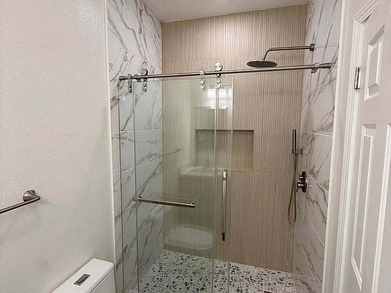 4137 Bay St #C — Photo 8