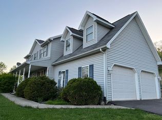 52 Schoolhouse Rd, Bloomsburg, PA 17815