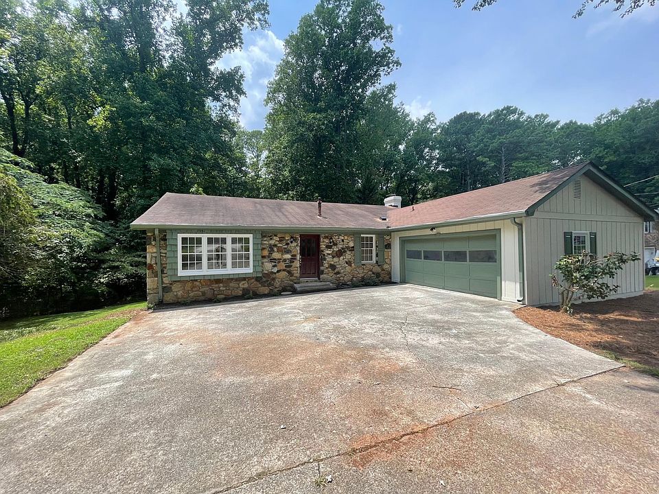 4bd, 2.5ba, convenient location and great schools