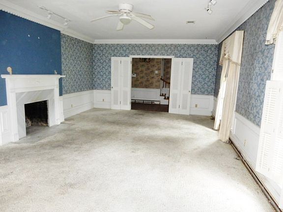 3rd image of 1603 Holly St
