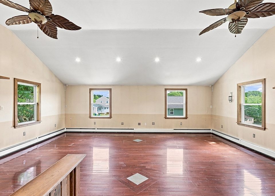 1st image of 5 Pond Lane Ext