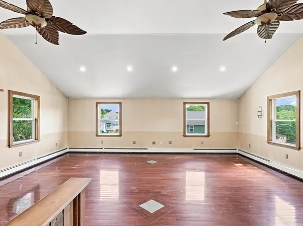 5 Pond Lane Ext, Billerica, MA 01821