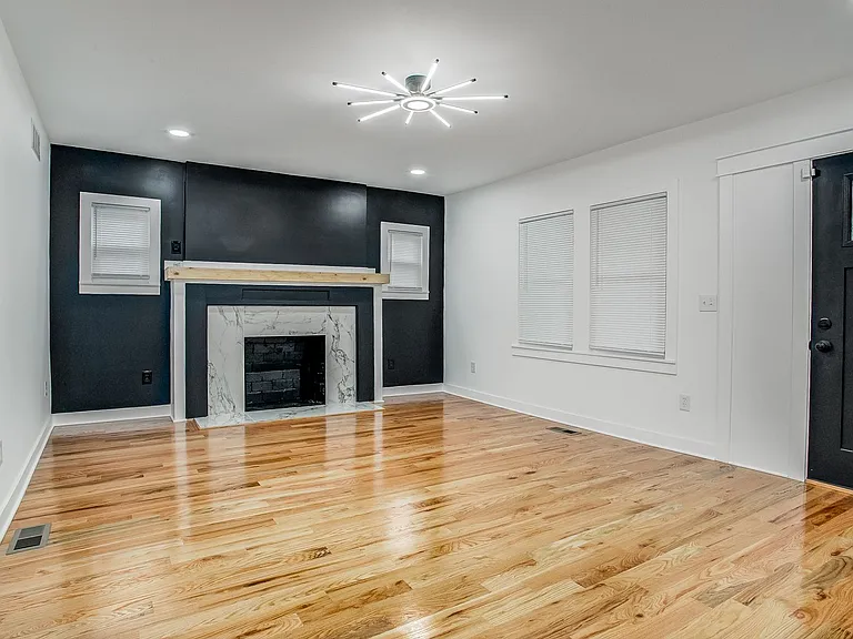 4421 Bellefontaine Ave — Photo 30