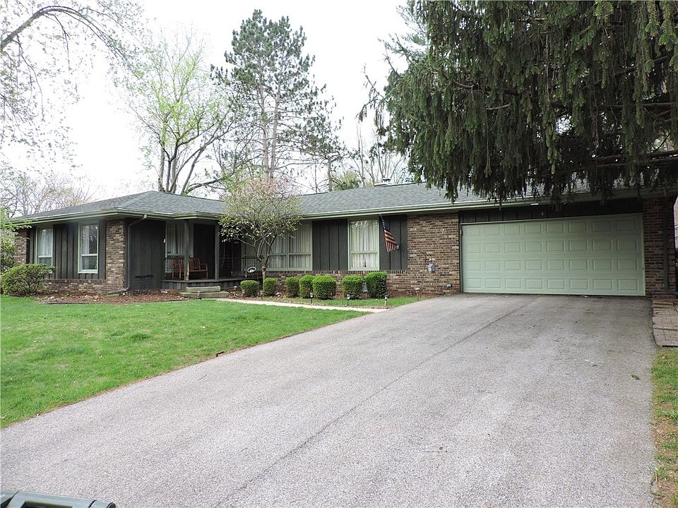1st image of 4 Pine Haven Dr