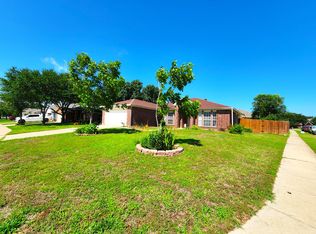 2901 Custer Dr, Corinth, TX 76210