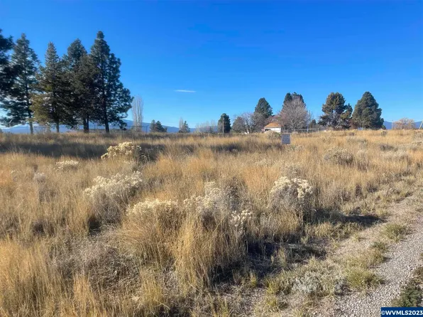 47 & 48 Cloutier Dr, Chiloquin, OR 97624